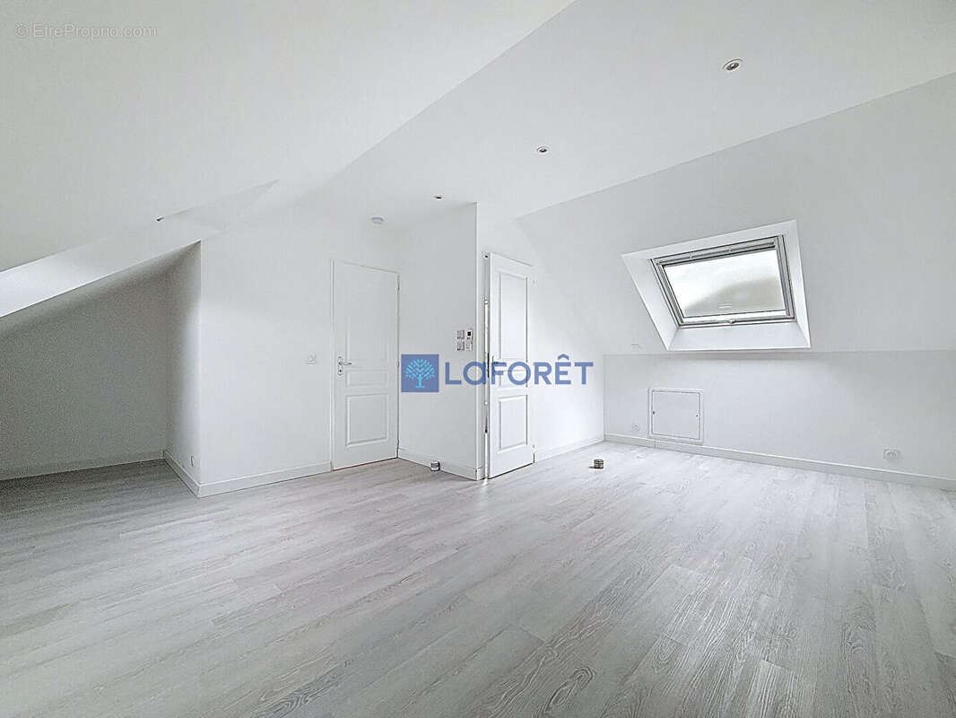 Maison à MAGNY-LE-HONGRE