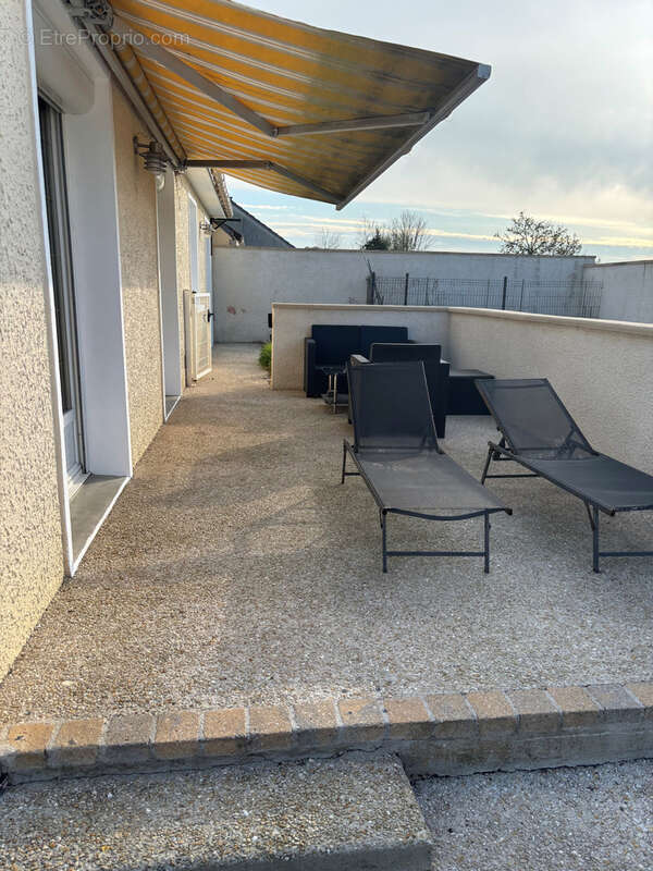 Maison à JOUY-LE-CHATEL