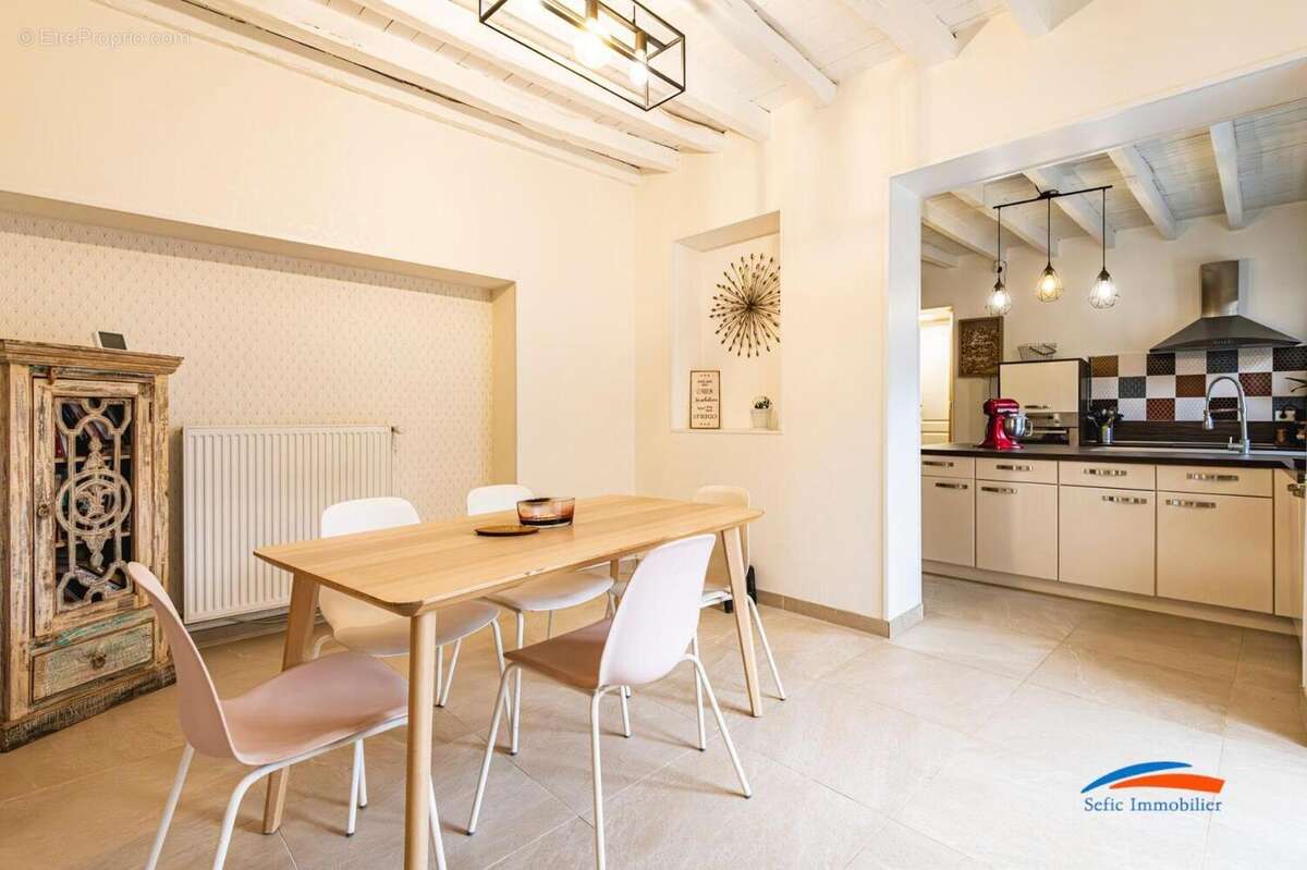   - Maison à HERMONVILLE