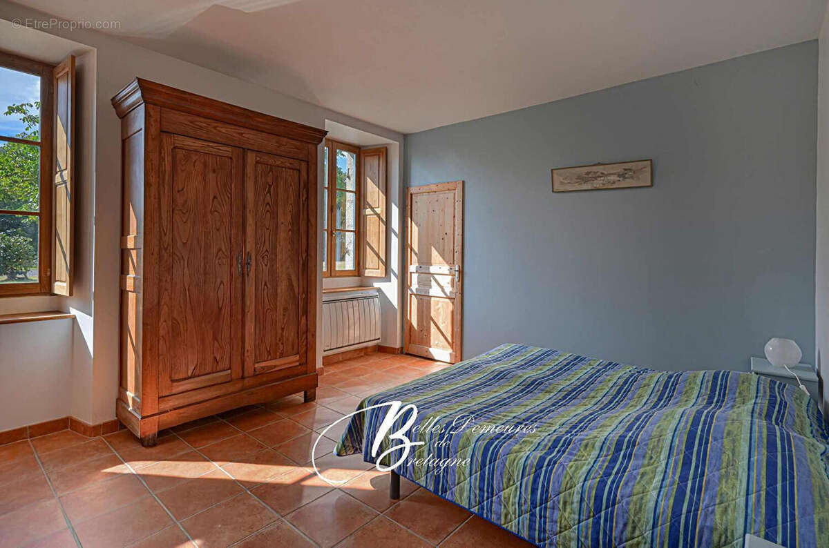 A vendre manoir et ses dépendances sur 1.7 hectare Côtes d'Armor - photo 9