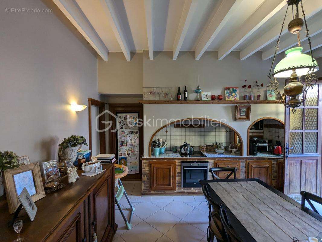 Maison à SAINT-SULPICE-DE-FALEYRENS