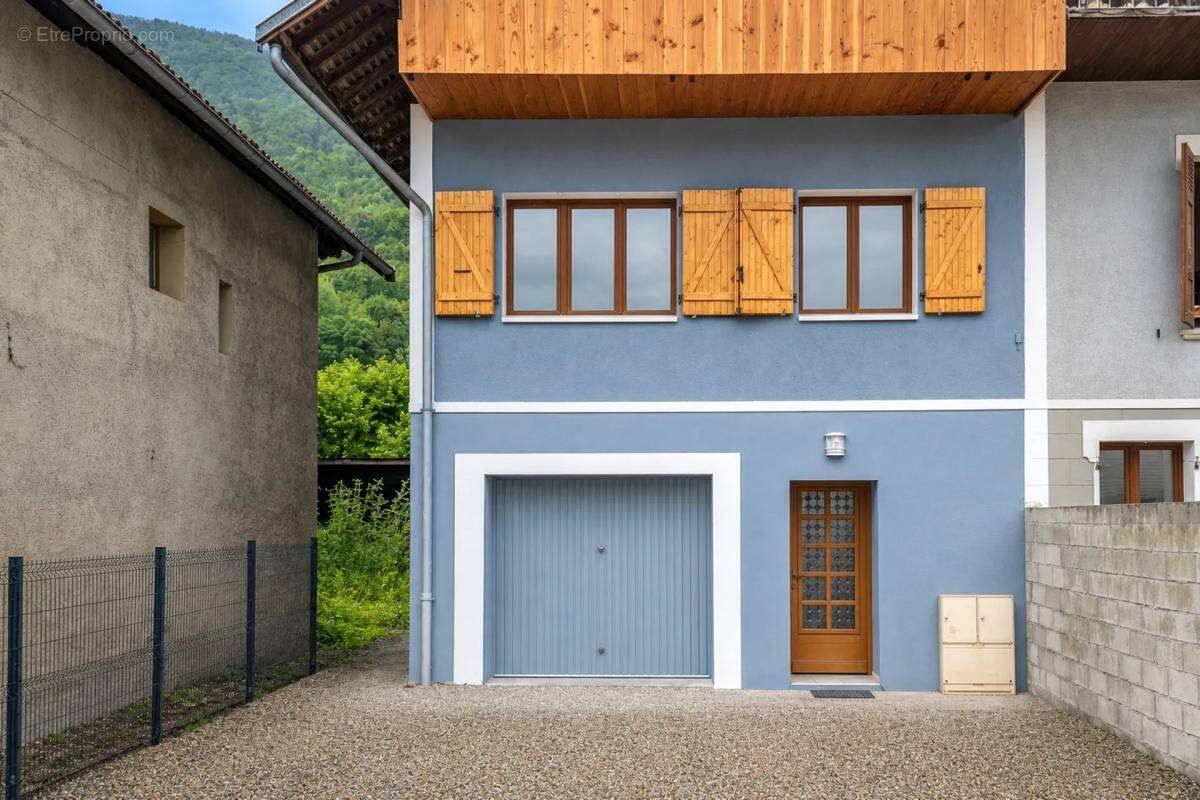Maison à MONTHION