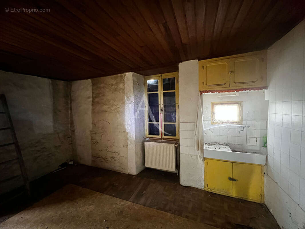 Maison à SAUZET