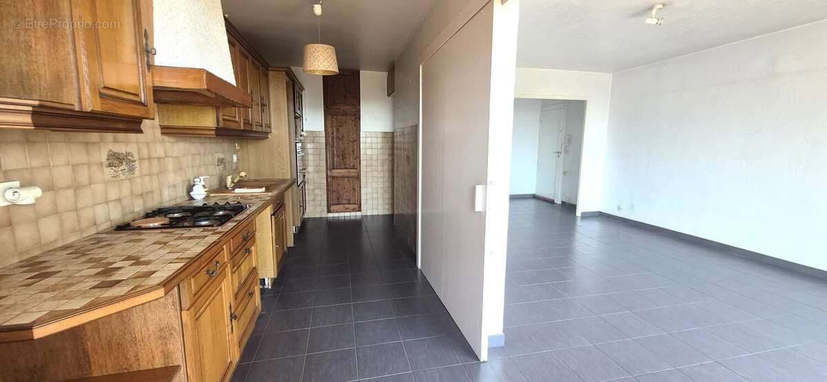 Appartement à VILLENEUVE-LOUBET