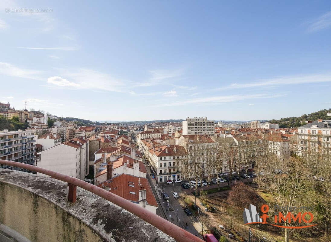 Appartement 64 m² à Saint-Etienne  - photo 9