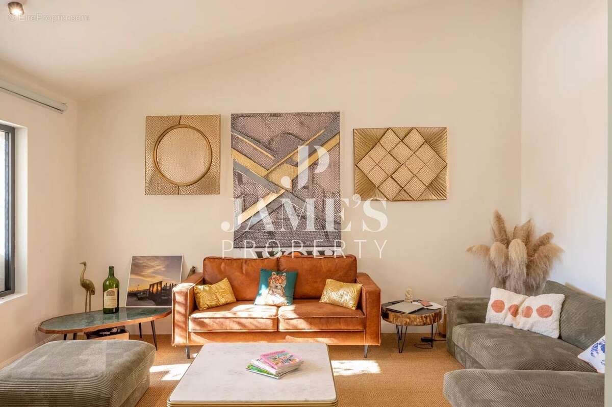 Maison 180 m² à Les Baux-De-Provence  - photo 8