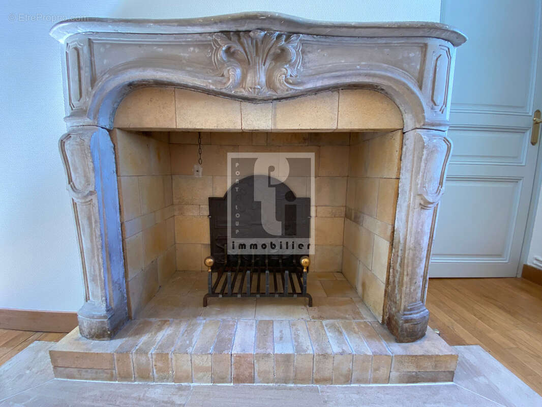 Maison à GREZ-SUR-LOING