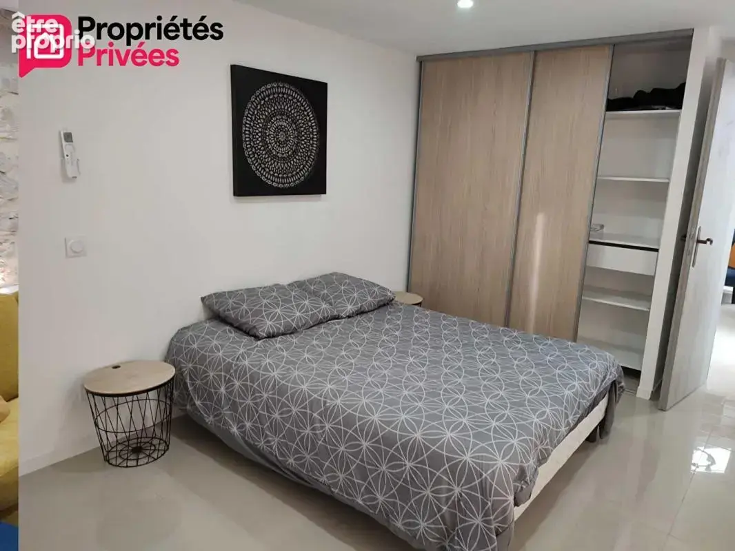 Appartement entièrement rénové avec mezzanine, balcon et stationnement gratuit à Nîmes Pompidou / Jardins de la Fontaine - photo 8
