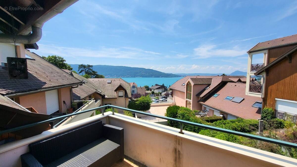 Appartement à VEYRIER-DU-LAC