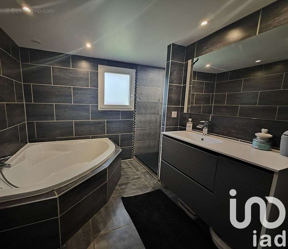 Photo 9 - Maison à LUXEY