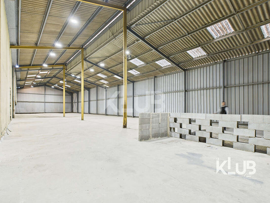 Commerce à BIGUGLIA