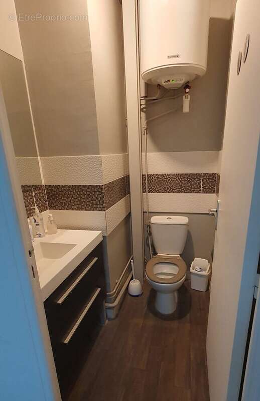 WC rdc - Commerce à PARIS-11E