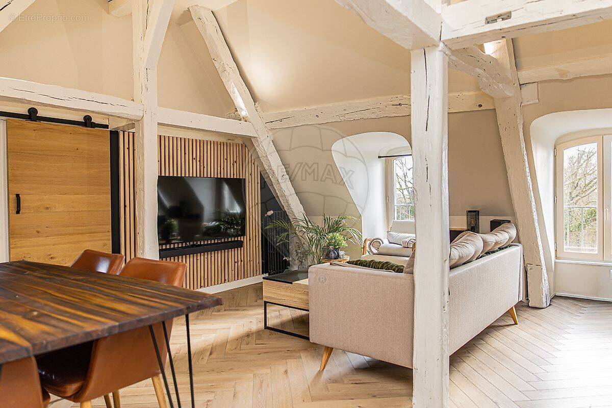 Appartement à CHECY