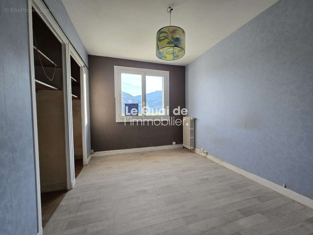 Appartement à SAINT-EGREVE
