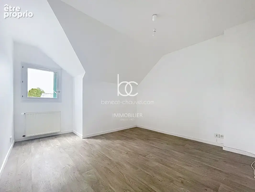 Vannes Quartier Clos Tilhen - Maison / Appartement avec deux chambres 59.02 m² carrez - photo 5