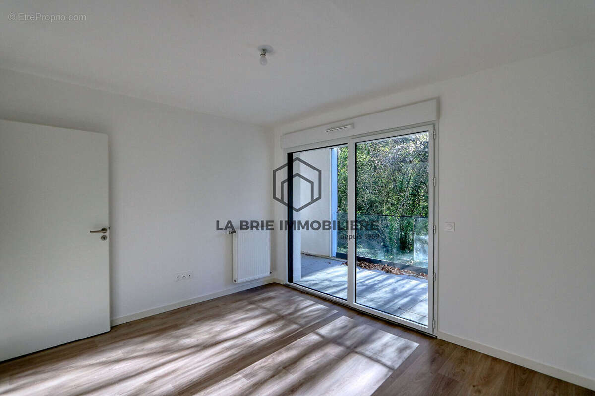 Appartement à RUBELLES