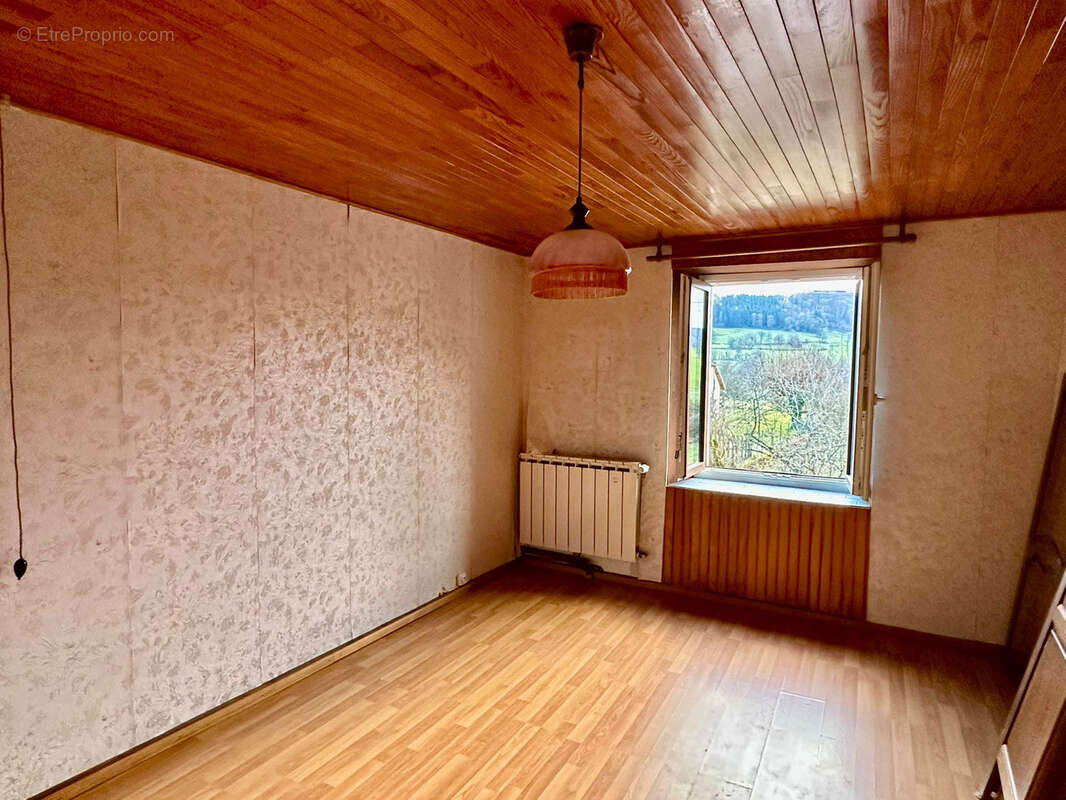 Maison à VERNOIS-LES-BELVOIR