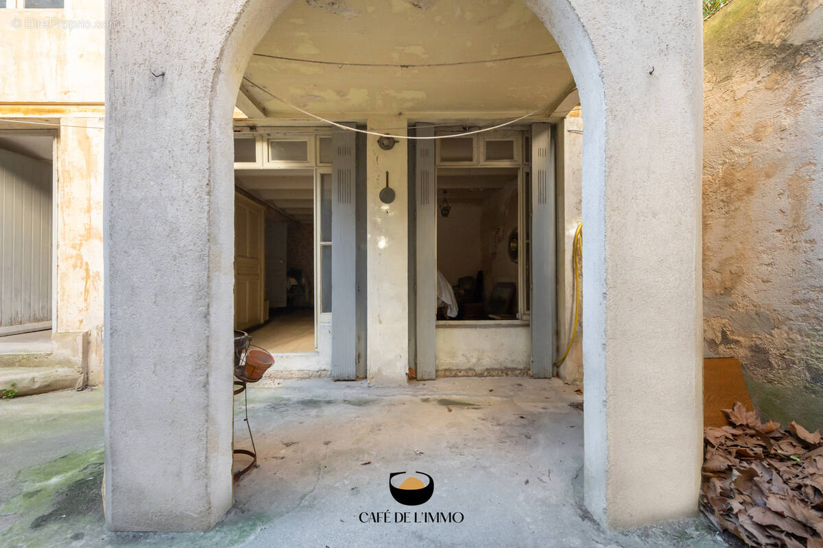 Maison à MARSEILLE-1E