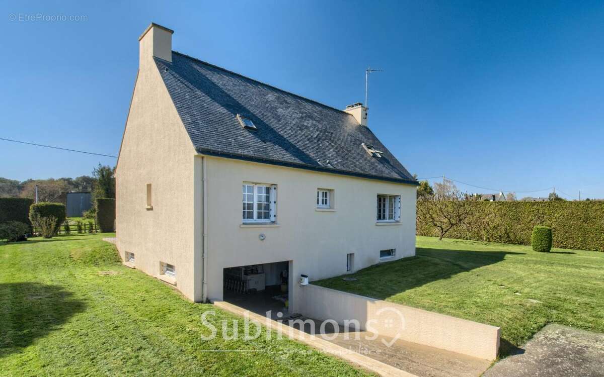 Maison à CARENTOIR