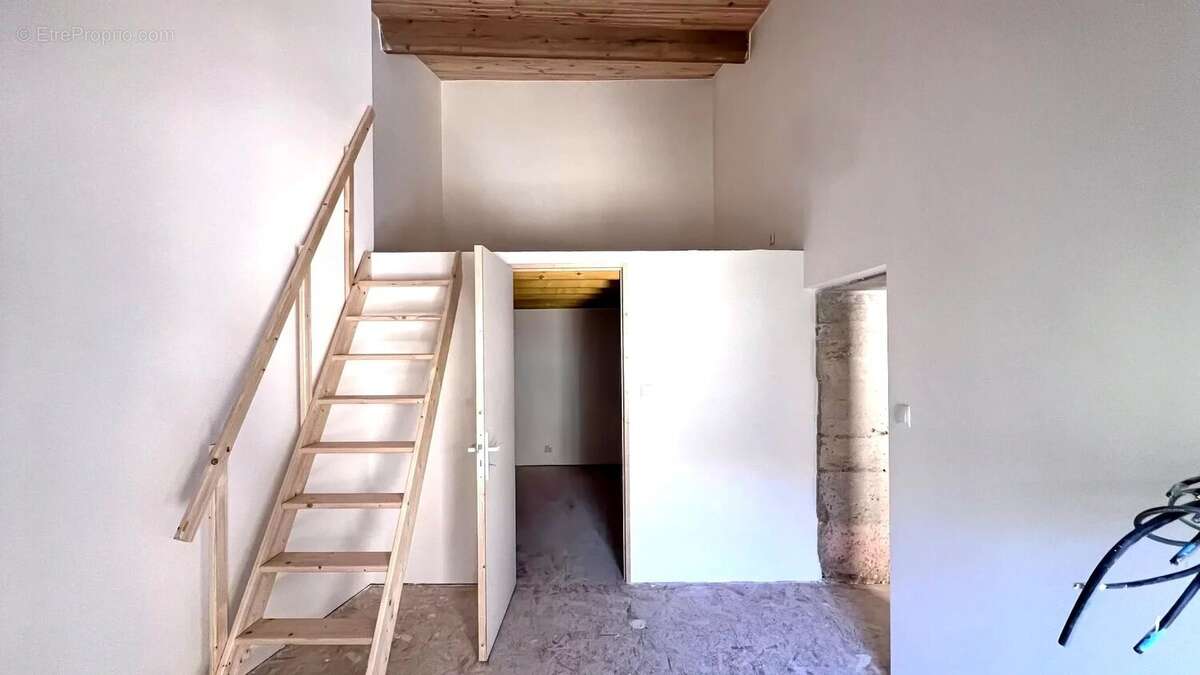 Appartement à LANGLADE