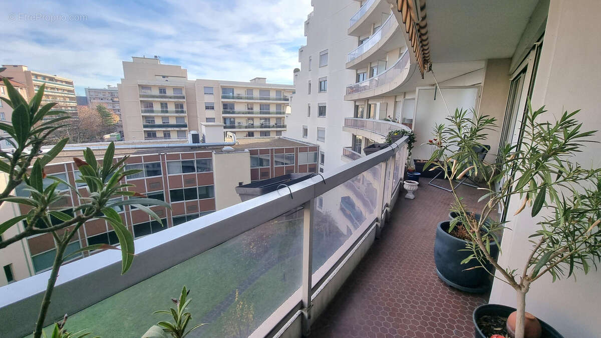 Appartement à LYON-7E