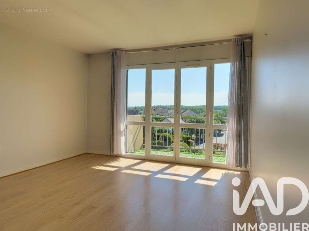 Appartement 71 m² à Dourdan  - photo 4