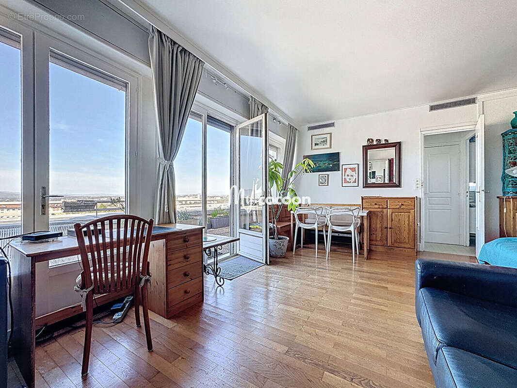 Appartement à LYON-5E