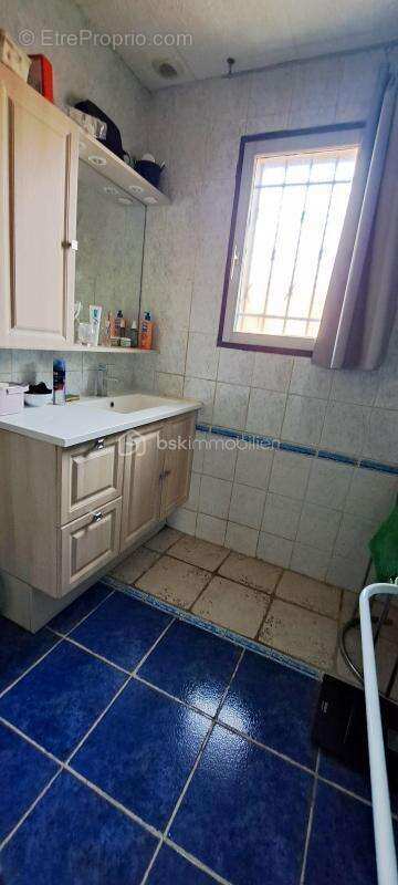 Maison à LES BORDES