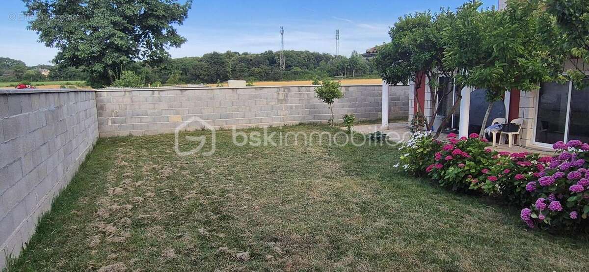 Coup de cœur familial - maison de charme 145 m² - 4 ch - jardin plat 667 m² - messimy-sur-saône - photo 24