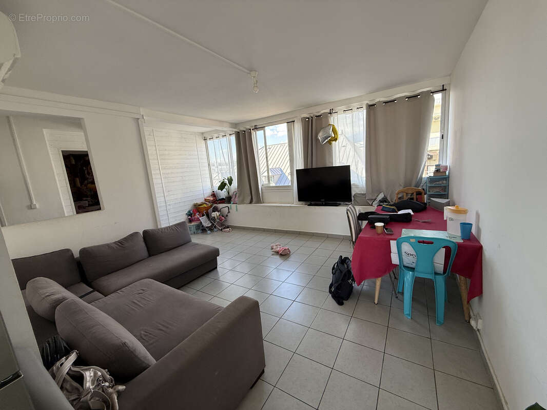Appartement à SAINT-DENIS