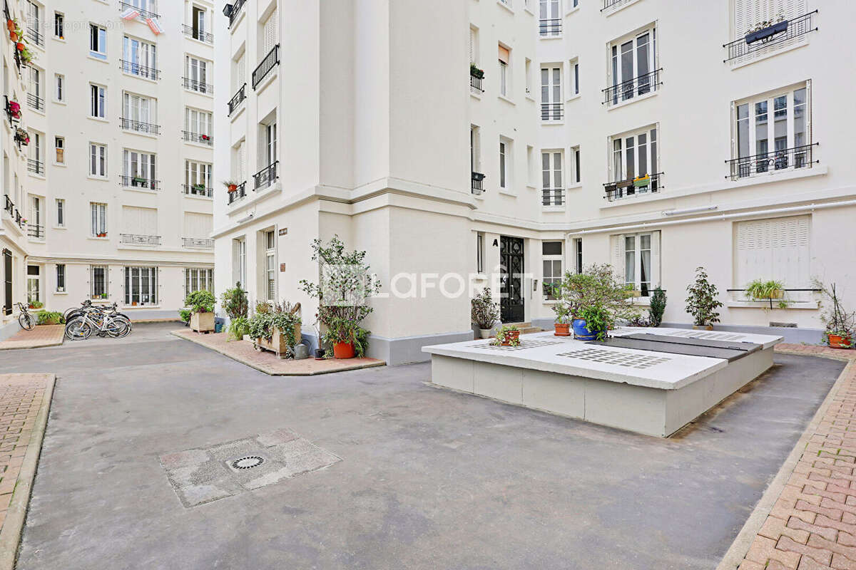 Appartement à PARIS-18E
