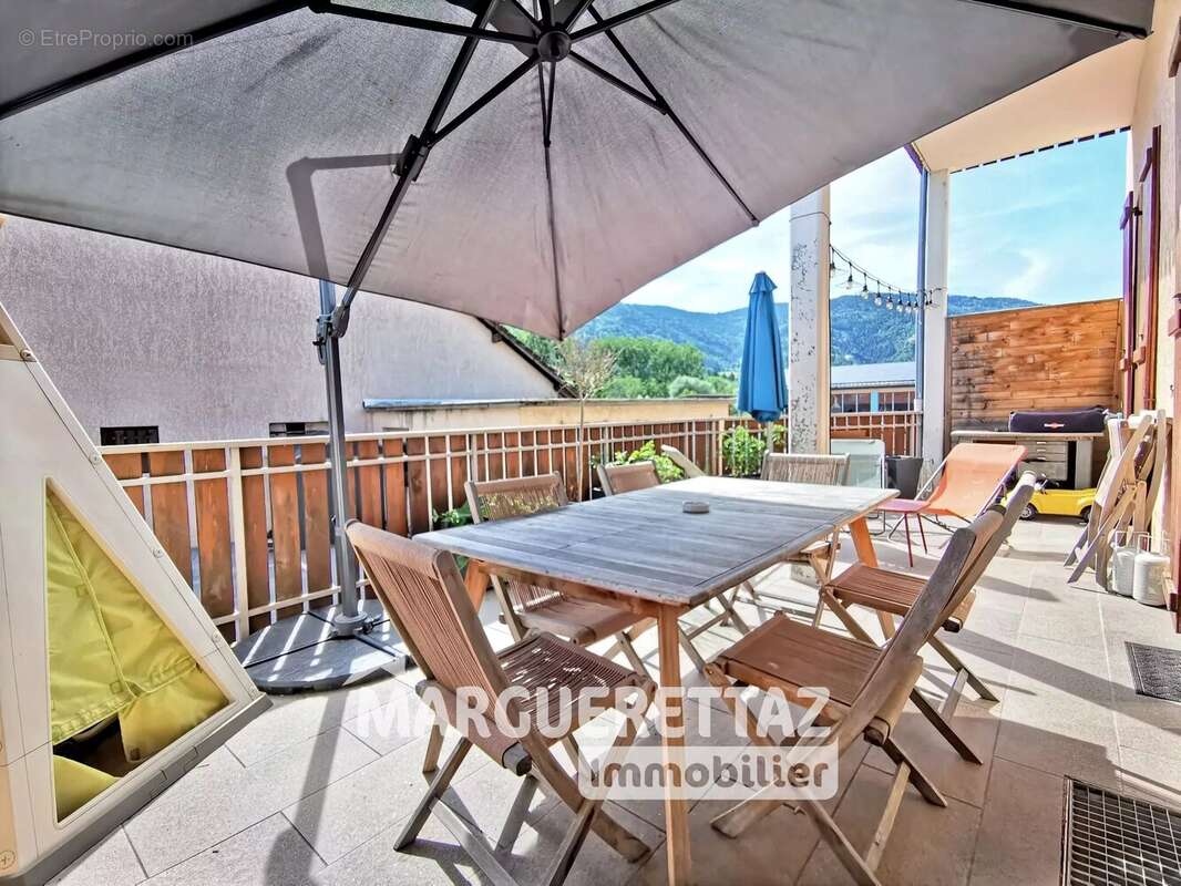 T4 d'exception - plain pied - 96 m² - grande terrasse sud ouest - rénovation soignée - photo 2