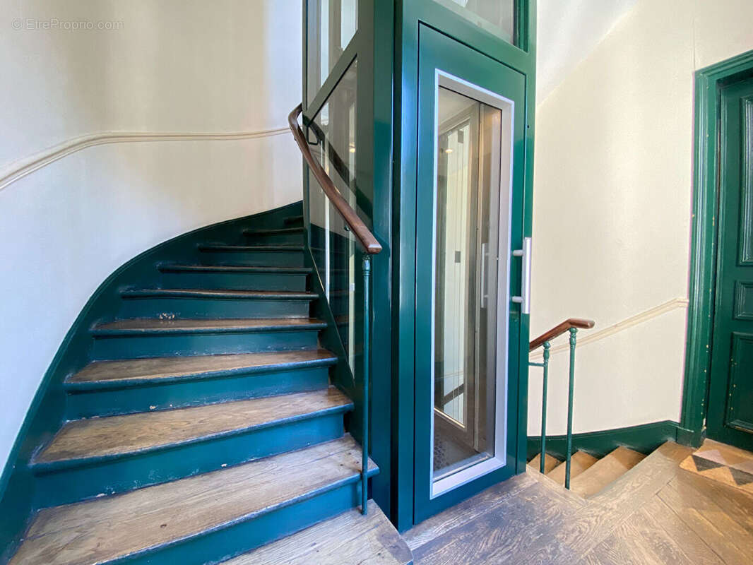 Appartement à PARIS-4E