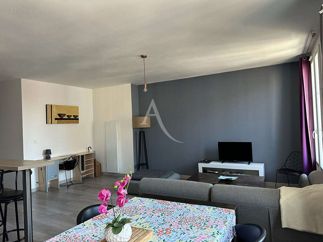 ROCHEFORT  Hyper-centre : Élégance et charme au coeur d'un hôtel particulier - photo 5