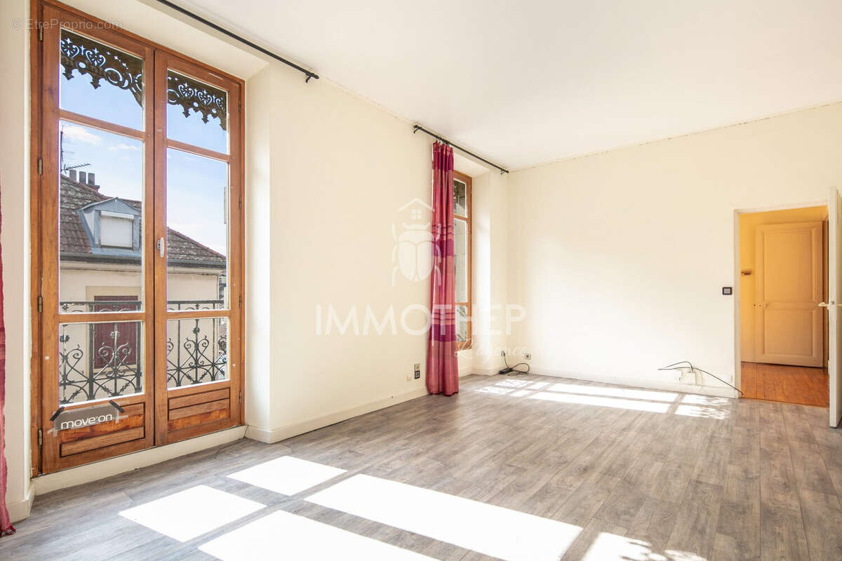 Appartement 88 m² à Grenoble  - photo 2