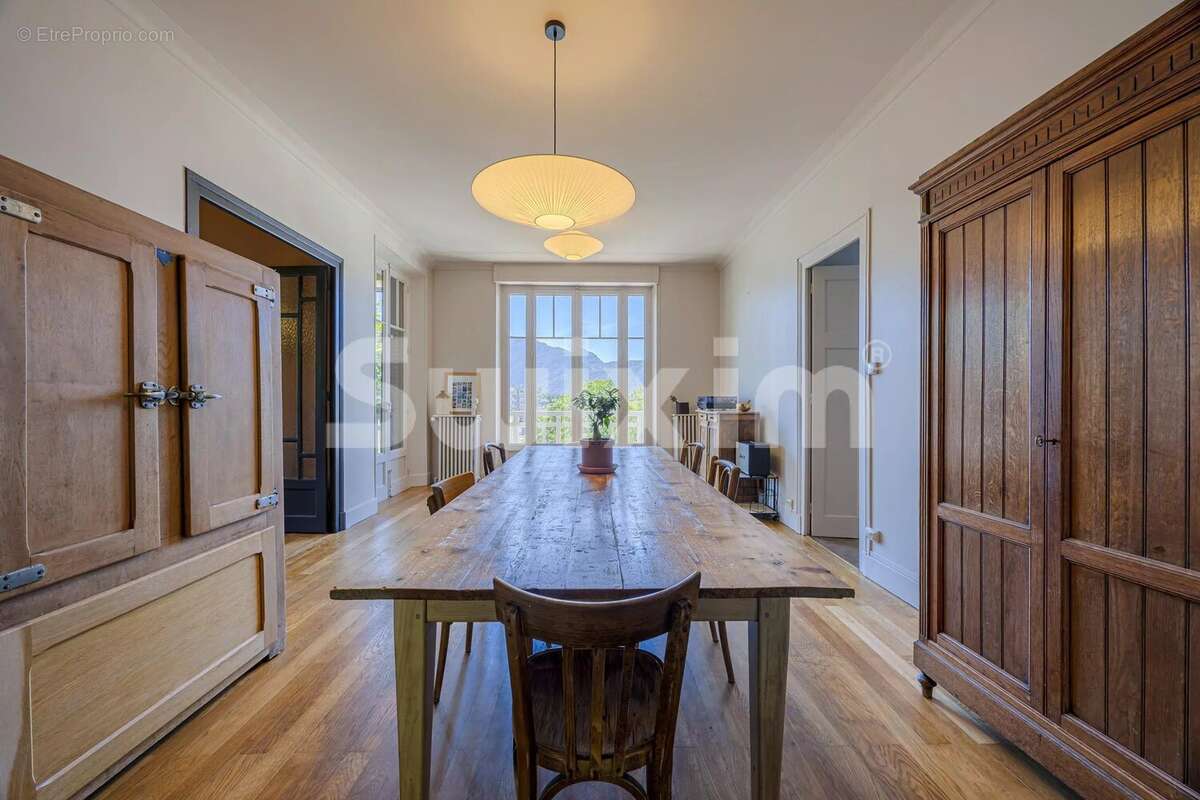 Maison à AIX-LES-BAINS