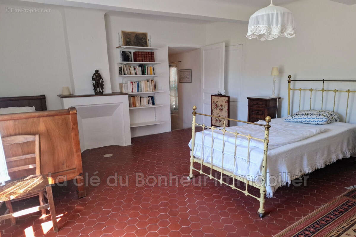 Maison 91 m² à La Palud-Sur-Verdon  - photo 4