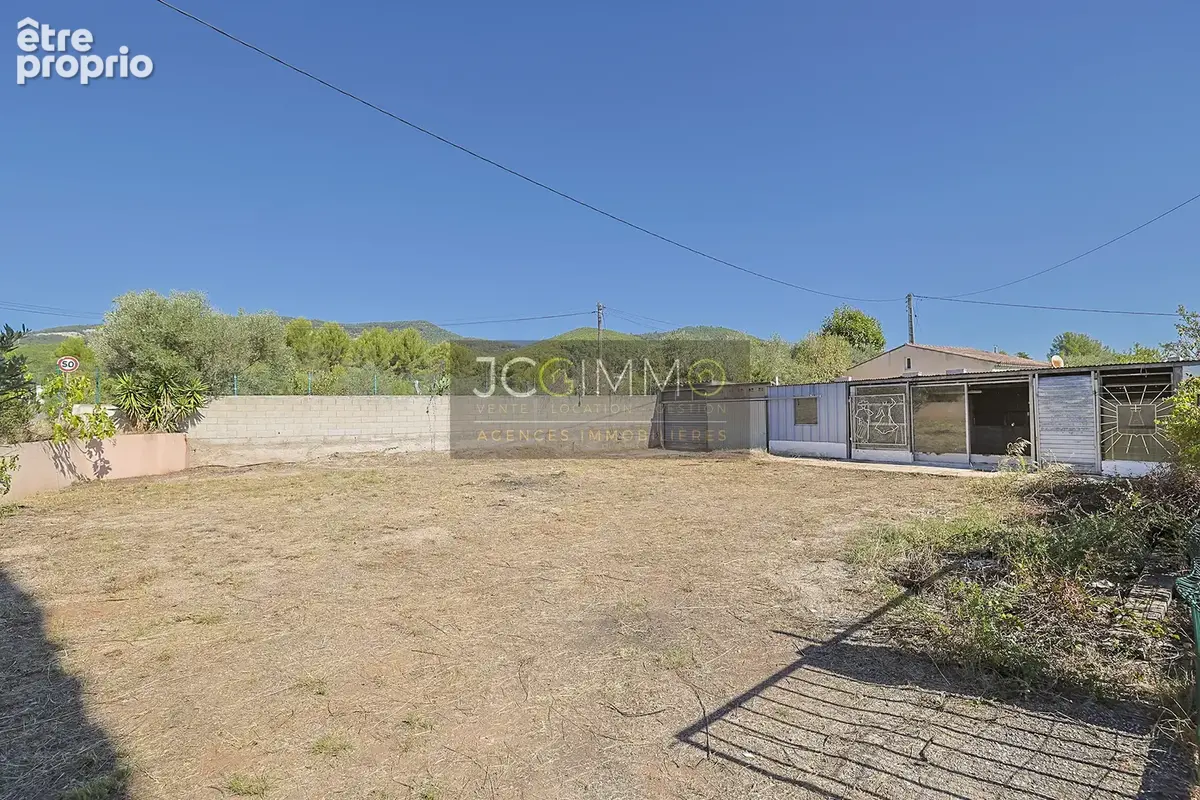 La farlède   terrain plat de 2 549 m2   maison t3 à rénover + hangar - photo 14