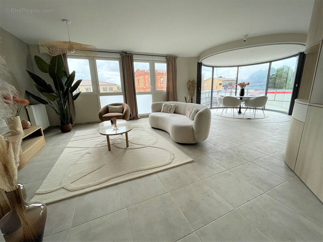 Appartement à SAINT-ORENS-DE-GAMEVILLE