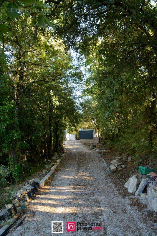 Maison à BESSE-SUR-ISSOLE