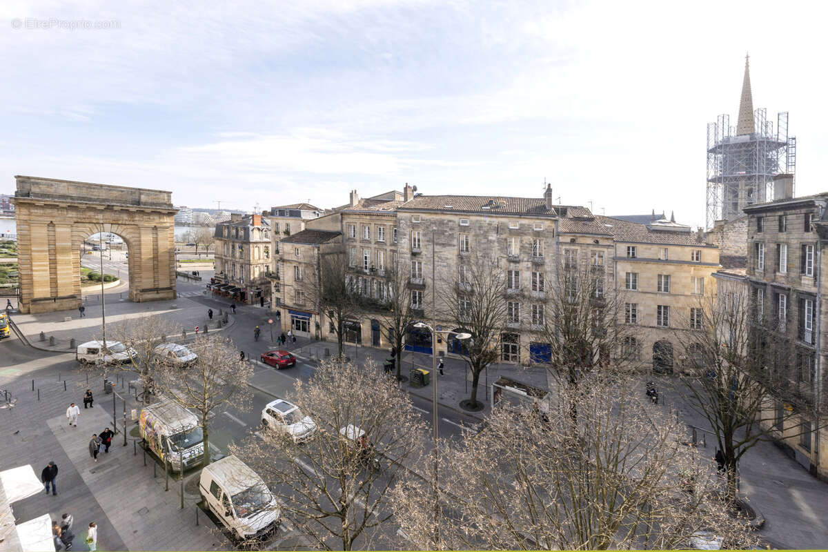Appartement à BORDEAUX
