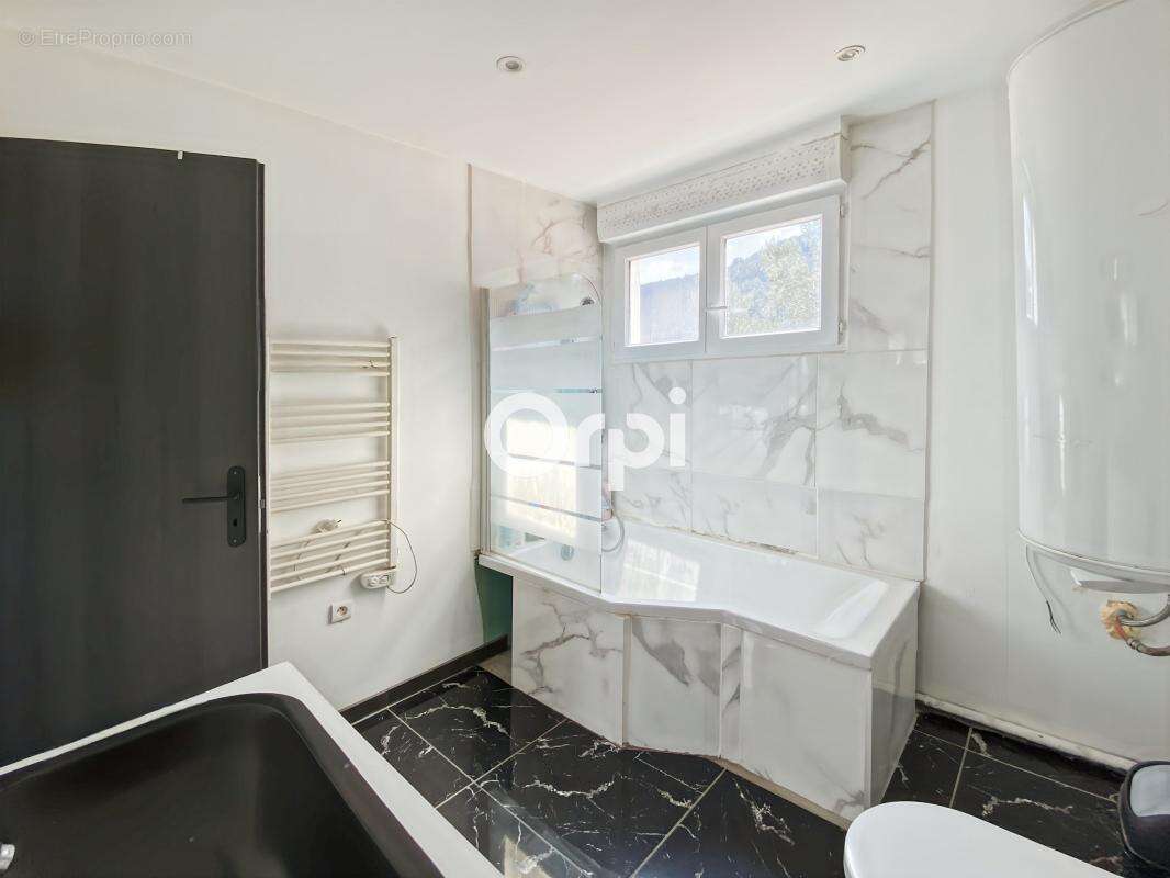 Maison à MARSEILLE-11E