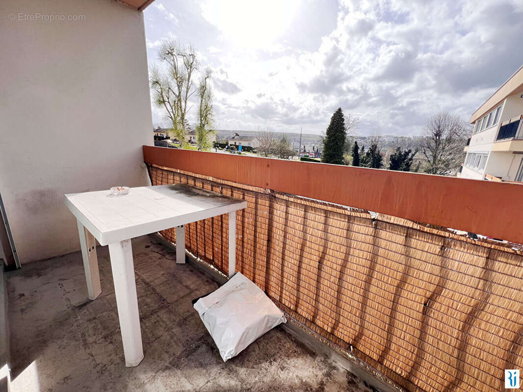 Appartement à DEVILLE-LES-ROUEN