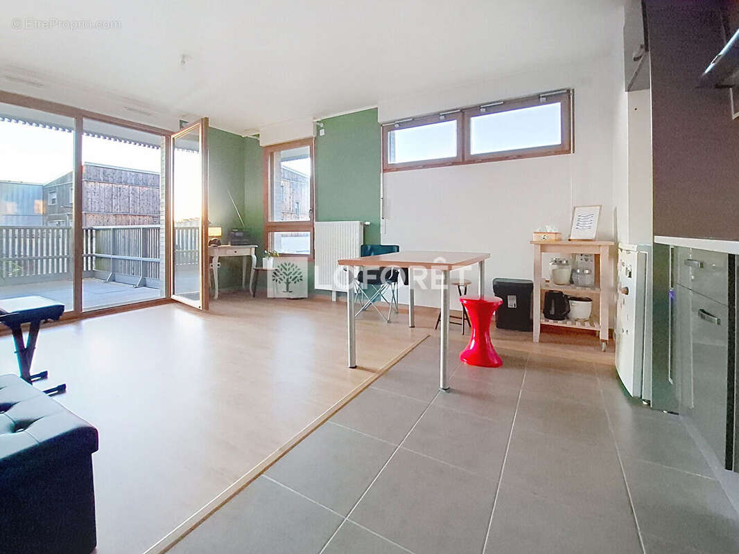 Appartement à BUSSY-SAINT-GEORGES