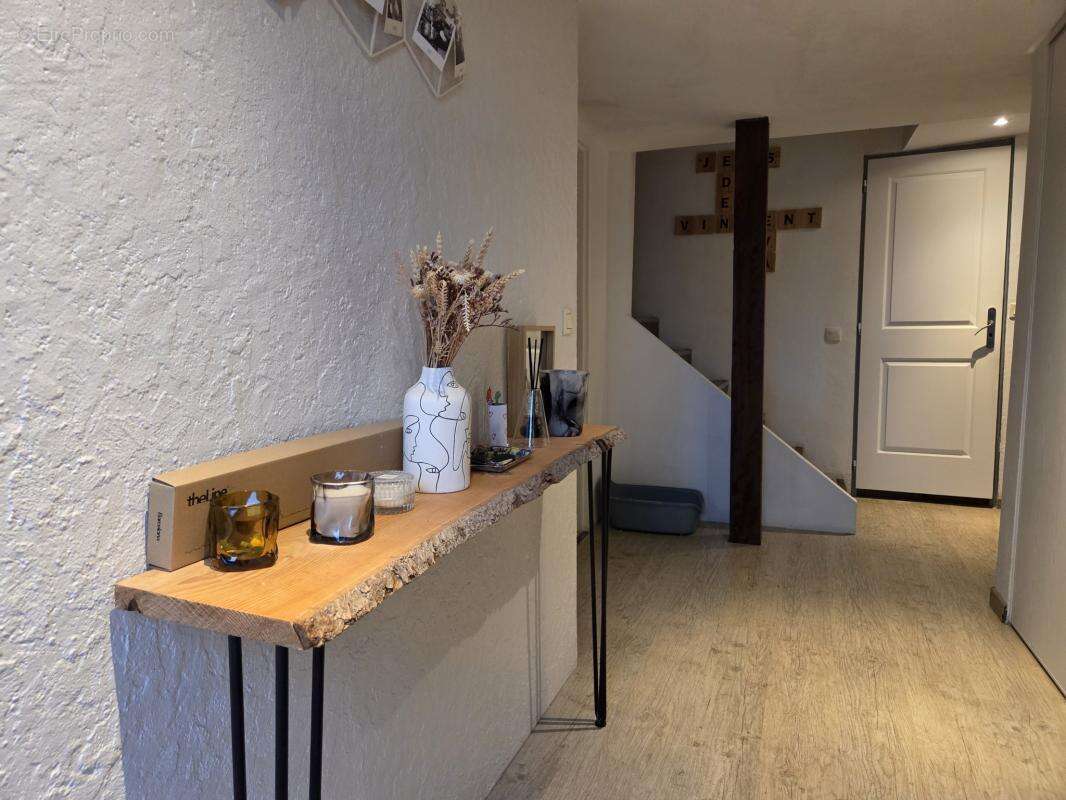 A vendre longere en pierre  4 chambres neulliac (56) - photo 4
