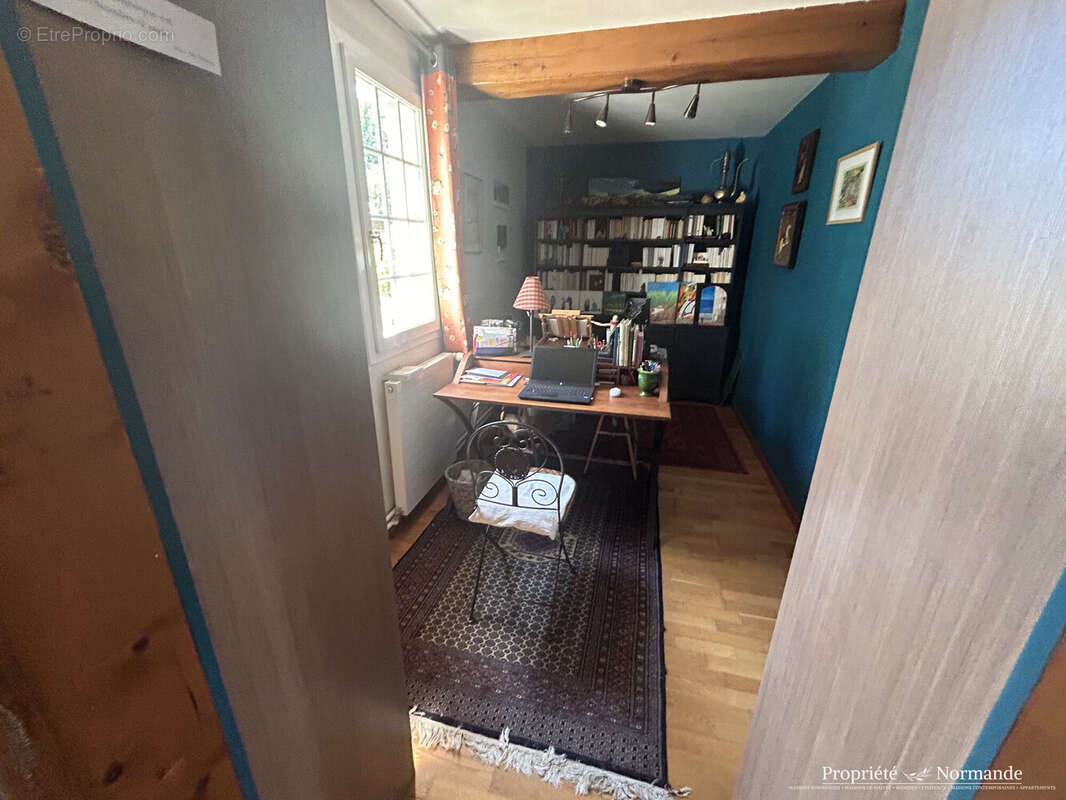 Maison à BOURG-ACHARD