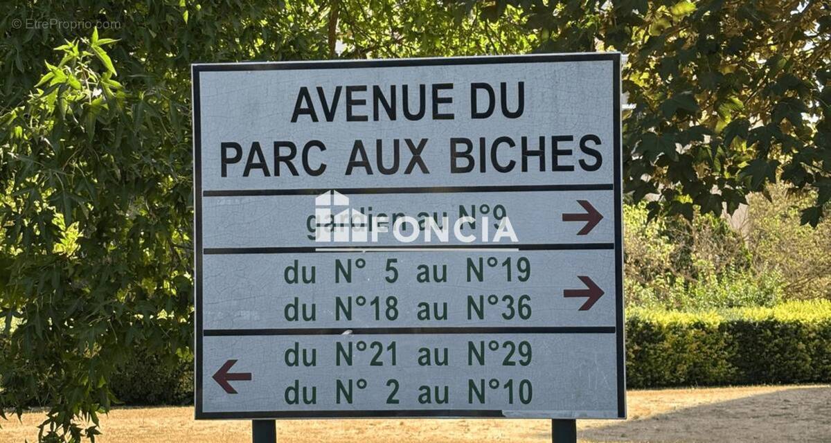 Parking à EVRY