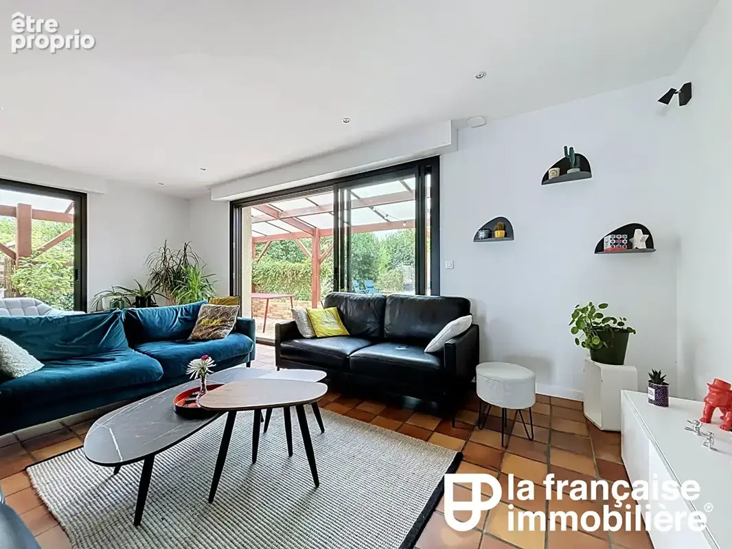 A VENDRE - Maison  218m²- 6 chambres Mordelles centre - Sous-sol complet - Terrasse sud- ouest - photo 2