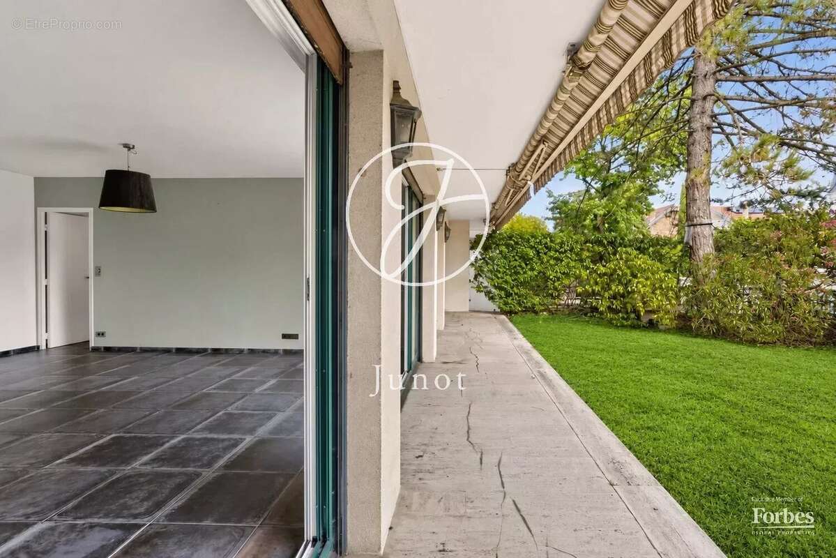 Appartement à LE VESINET