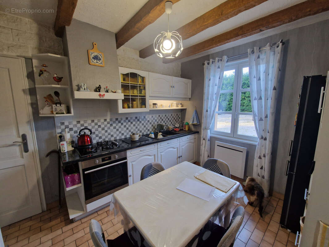 Maison à DRACY-SAINT-LOUP